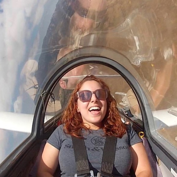 Meet your Posher, Sara - Picture 1 of 1